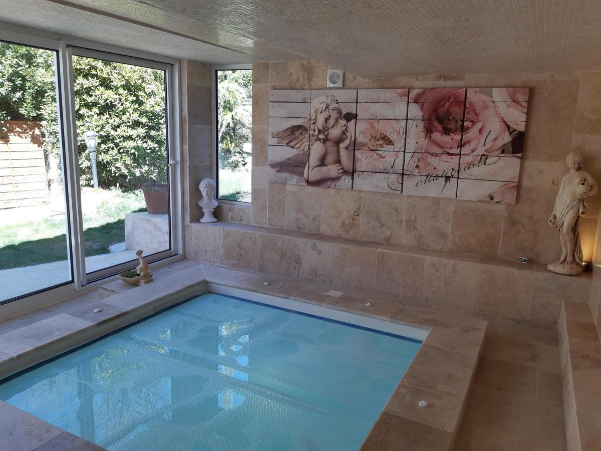 La Licorne Piscine Privee, Jacuzzi, Massages, Tennis, Golf A 9km